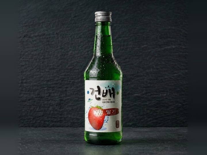 Geon-Bae Strawberry Soju